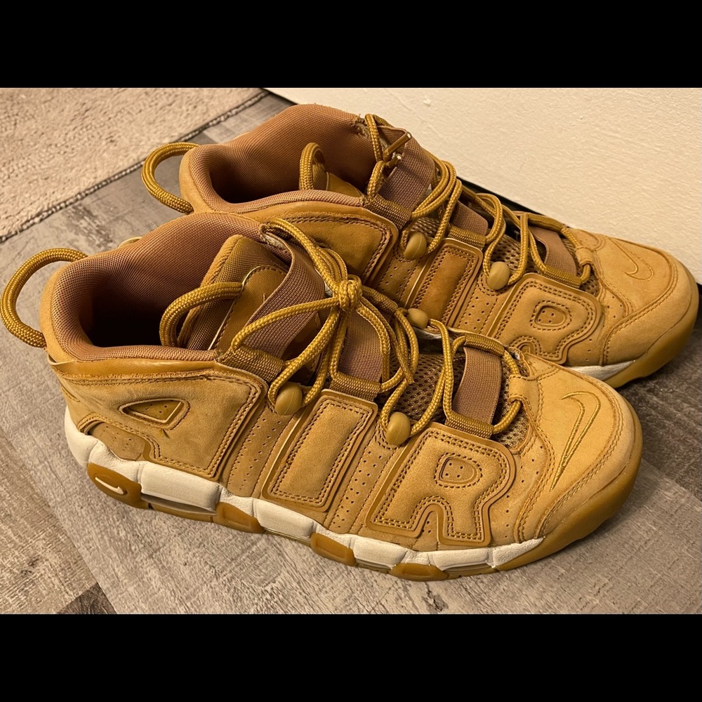 Nike Air More Uptempo Premium “Wheat” Size 9